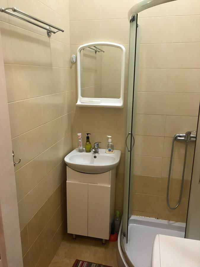 Apartment On Hoholya Street Chernivtsi Ngoại thất bức ảnh