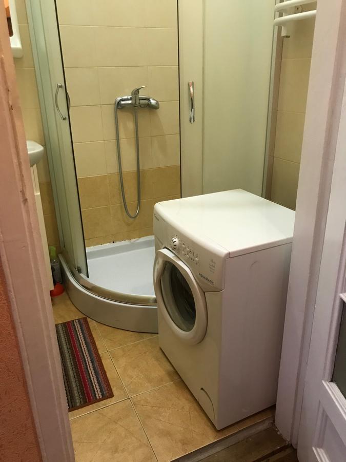 Apartment On Hoholya Street Chernivtsi Ngoại thất bức ảnh